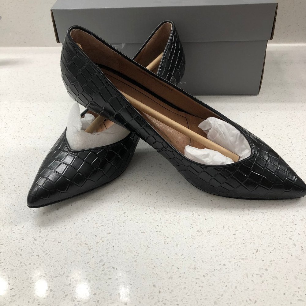 Vionics Josie Croc Kitten Heel 6.5W